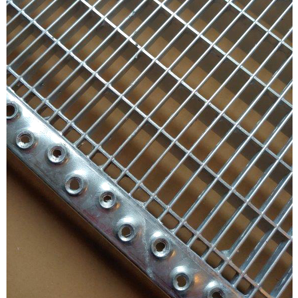 Feiner Gitterrost Belag 31 x 9 mm