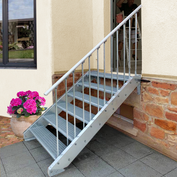 Stahltreppe mit 150 cm Stufenbreite für GH ab 100 cm bis 140 cm